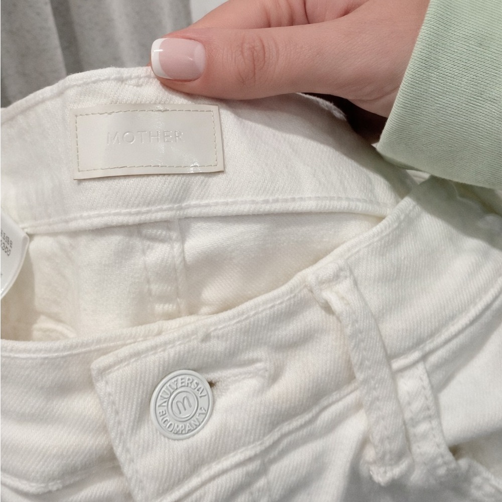 Like New MOTHER The Hustler Ankle Fray White Jeans Fairest Of Them All Size: 28 - Picture 10 of 15